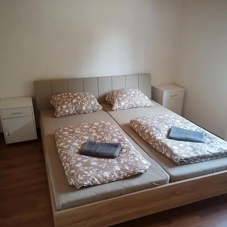 Na Cervene Louce Relax-liba 5 Alpesi faház *